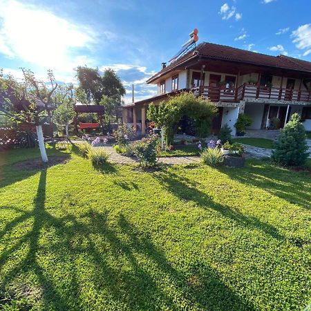Casa De Vacanta Motata Novaci-Străini Εξωτερικό φωτογραφία