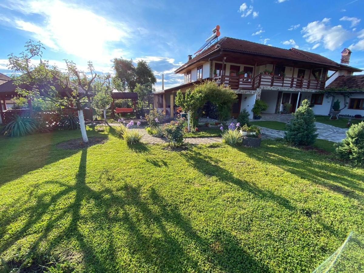 Casa De Vacanta Motata Novaci-Străini Εξωτερικό φωτογραφία