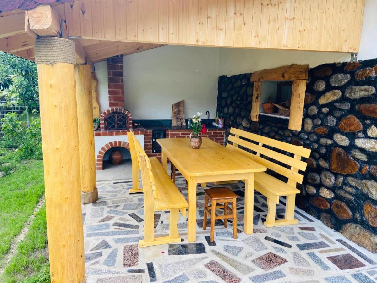 Casa De Vacanta Motata Novaci-Străini Εξωτερικό φωτογραφία
