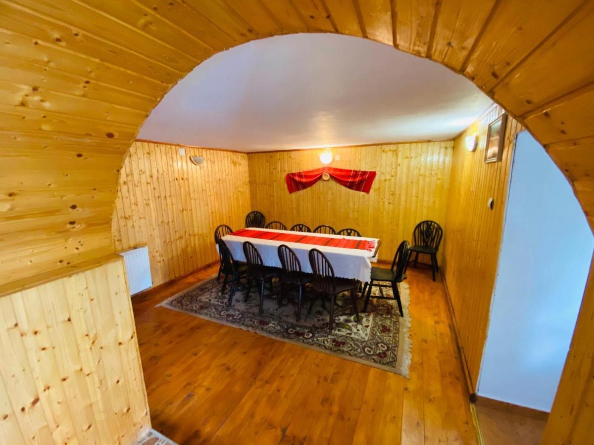 Casa De Vacanta Motata Novaci-Străini Εξωτερικό φωτογραφία