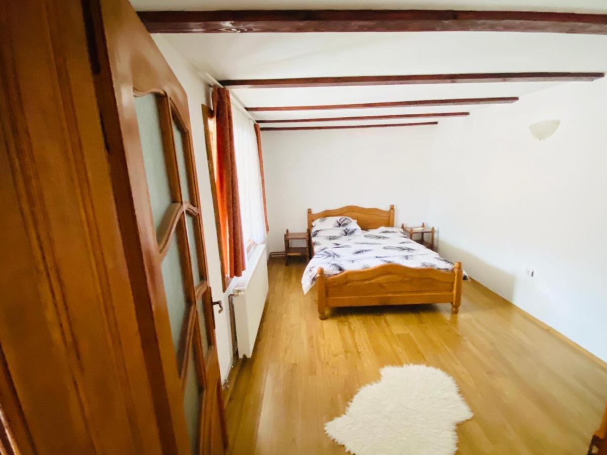 Casa De Vacanta Motata Novaci-Străini Εξωτερικό φωτογραφία
