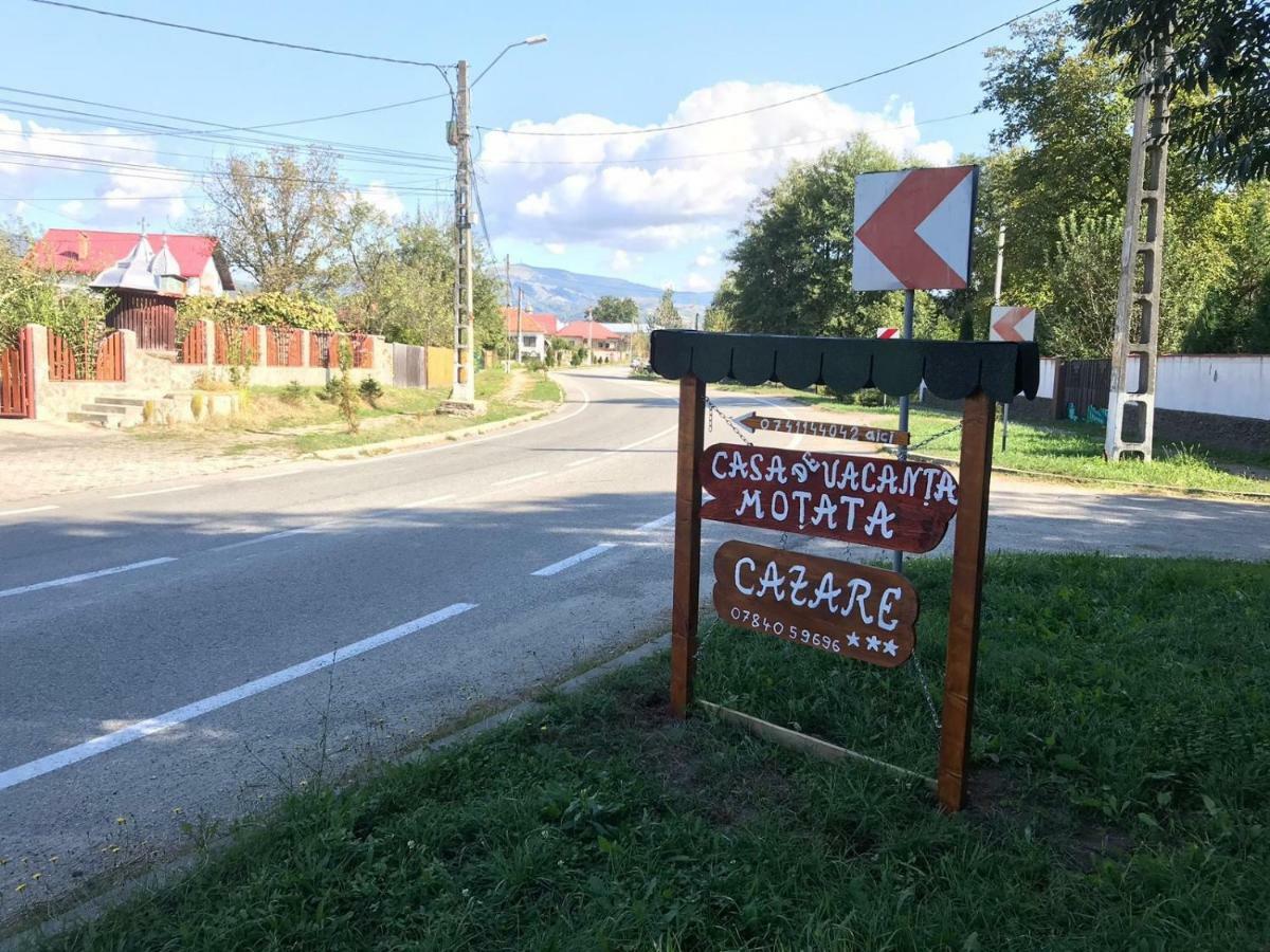 Casa De Vacanta Motata Novaci-Străini Εξωτερικό φωτογραφία